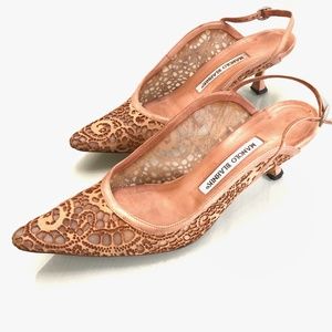 Manolo Blahnik leather/mesh mule kitten heels 37